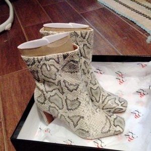 New york and company